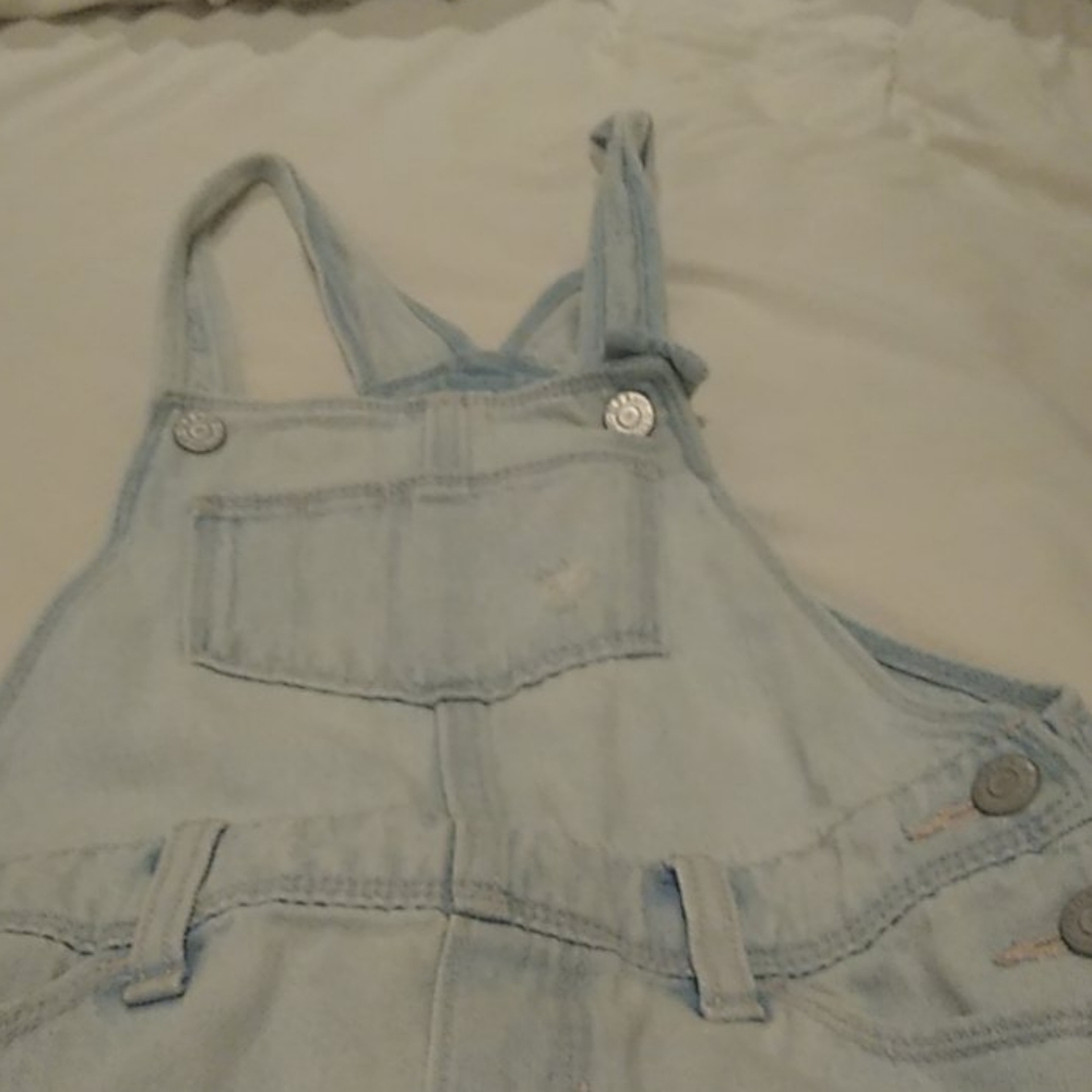 Overall - Picture 4 of 4